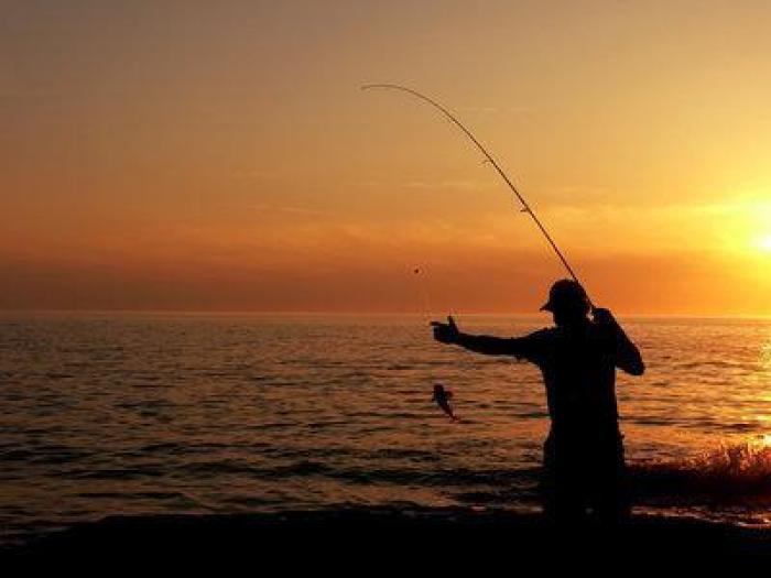 Особенности ночной рыбалки летом